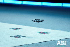 “君不见黄河之水天上来”的童声朗 